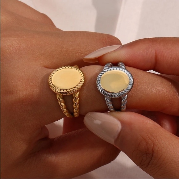 NEW Unique Gold or Silver Retro Oval Ring - Picture 2 of 9